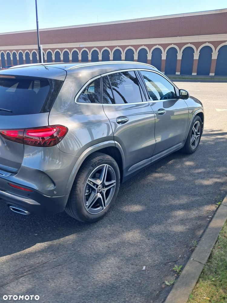 Mercedes-Benz GLA 200 d AMG Line - 1