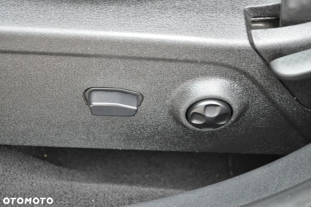 Fiat Freemont 2.0 Multijet Lounge AWD - 24