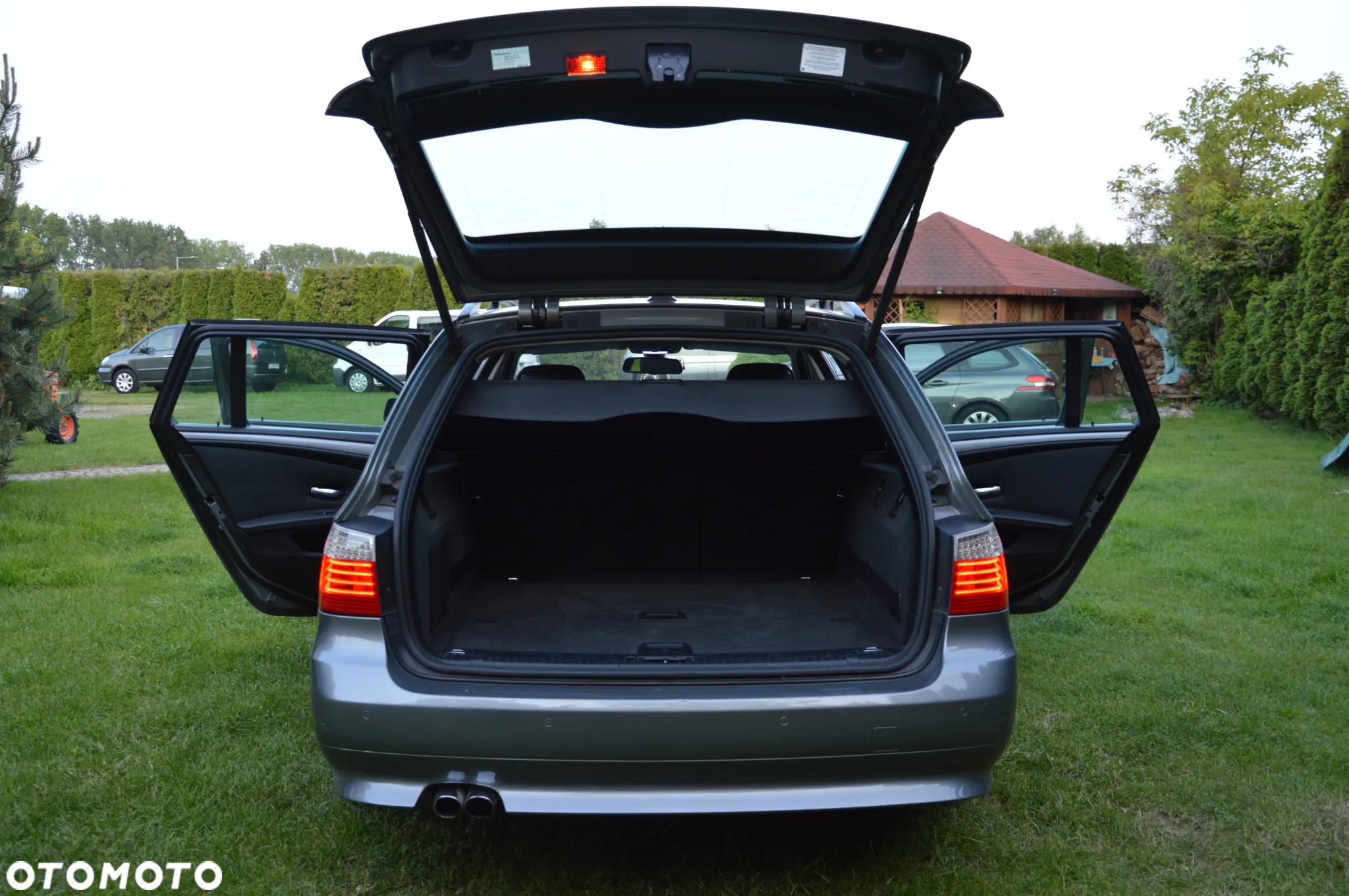 BMW Seria 5 525d Touring Edition Exclusive - 13