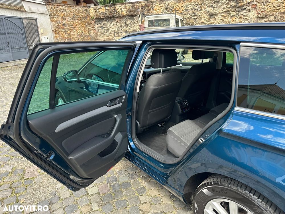 Volkswagen Passat 2.0 TDI DSG Comfortline - 29