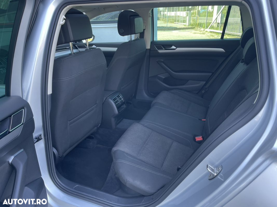 Volkswagen Passat Variant 2.0 TDI 4Motion Comfortline - 23