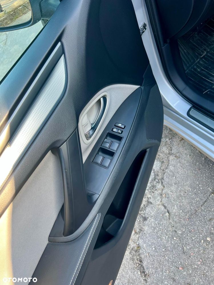 Toyota Avensis 2.0 Prestige MS - 18