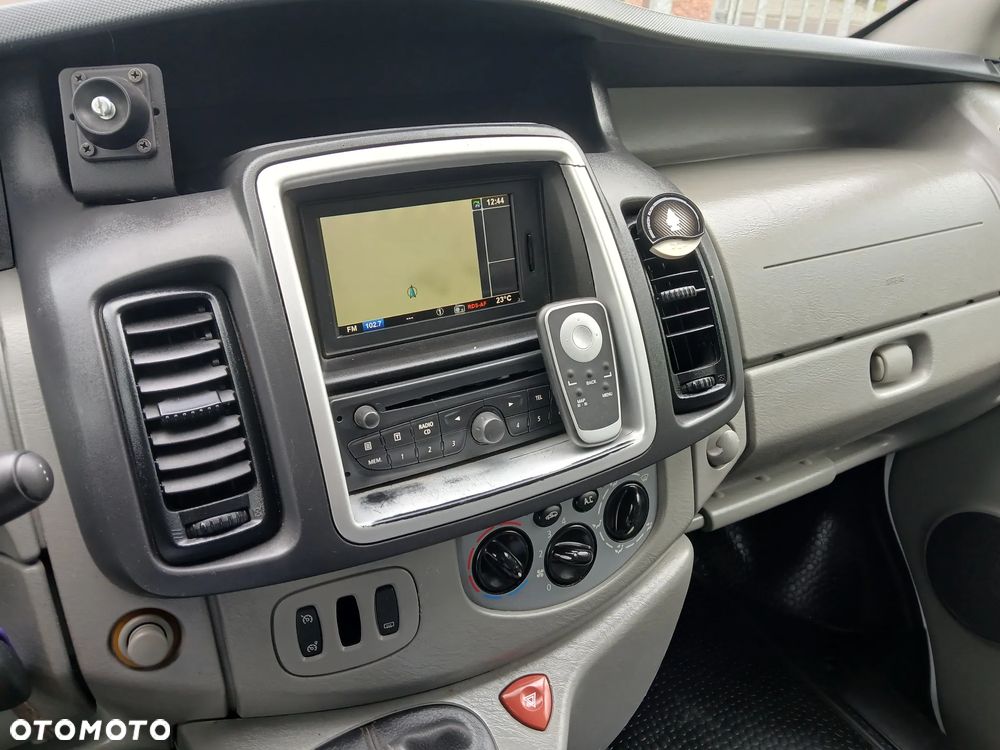 Renault TRAFIC - 15