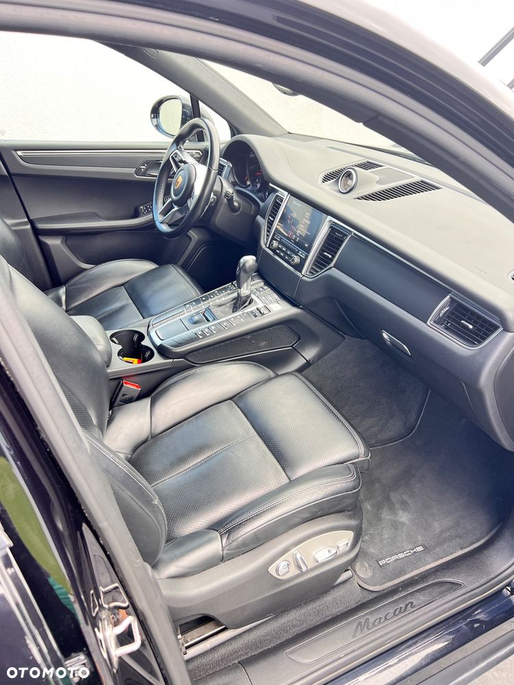 Porsche Macan Standard - 18