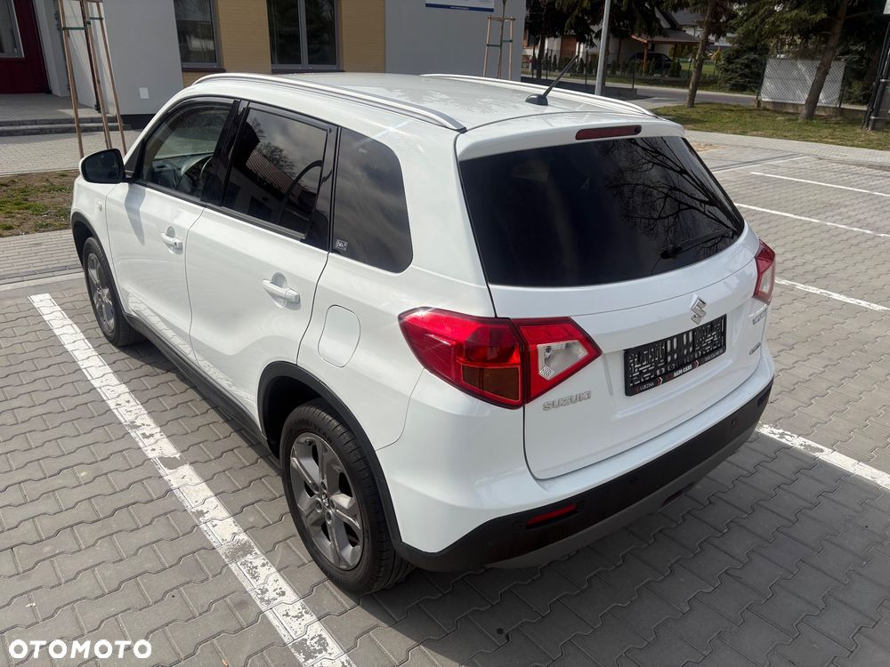 Suzuki Vitara 1.6 DDiS (4x4) Allgrip Comfort - 16