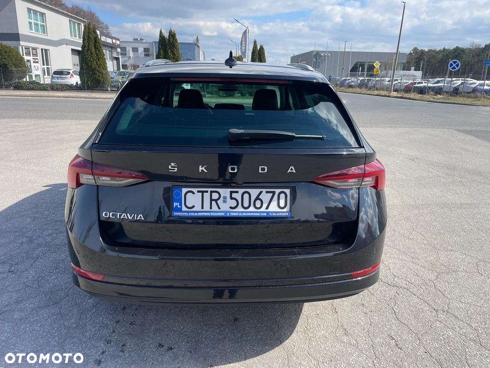 Skoda Octavia 2.0 TDI DSG Style - 6