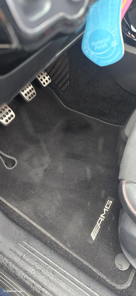 Mercedes-Benz A 200 AMG Line - 17