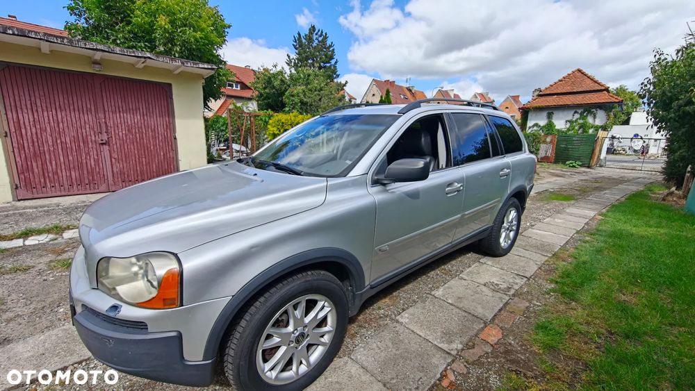 Volvo XC 90 - 1