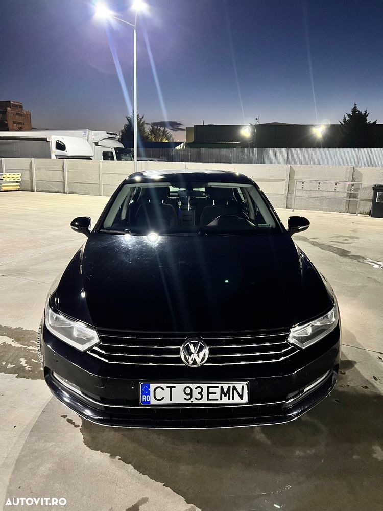 Volkswagen Passat - 4