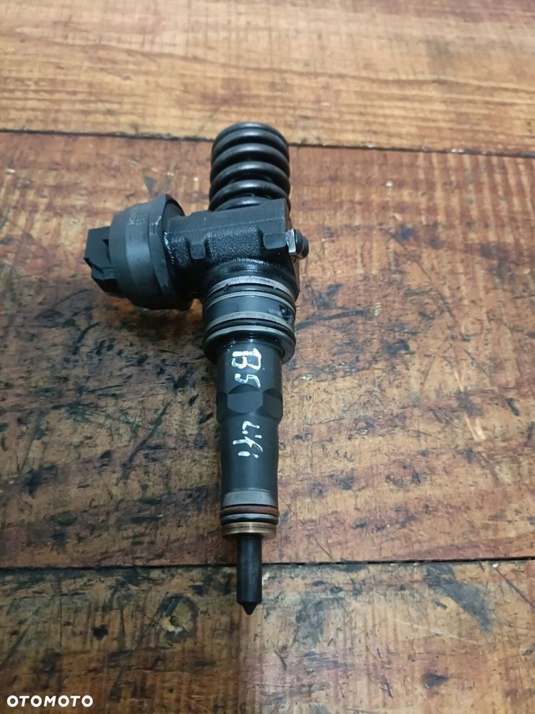 * Volkswagen PASSAT B5 lift 00-05 r. 1,9 TDI WTRYSKI pompowtryskiwacze KOMPLET 038130073A - 10