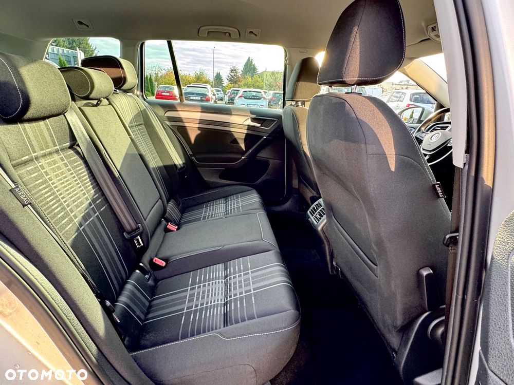Volkswagen Golf 1.6 BlueTDI Comfortline - 31