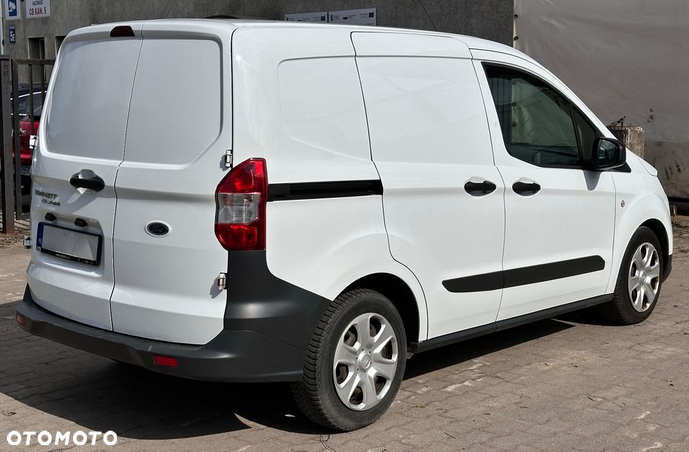 Ford Transit Courier VAT 23% - 5