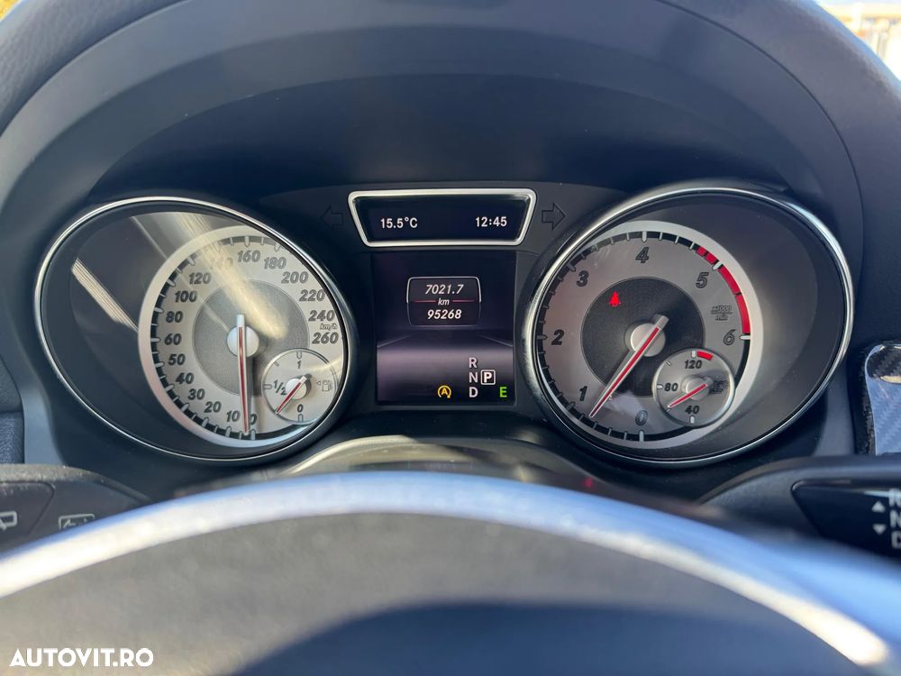 Mercedes-Benz GLA 200 d 4MATIC Aut. - 9