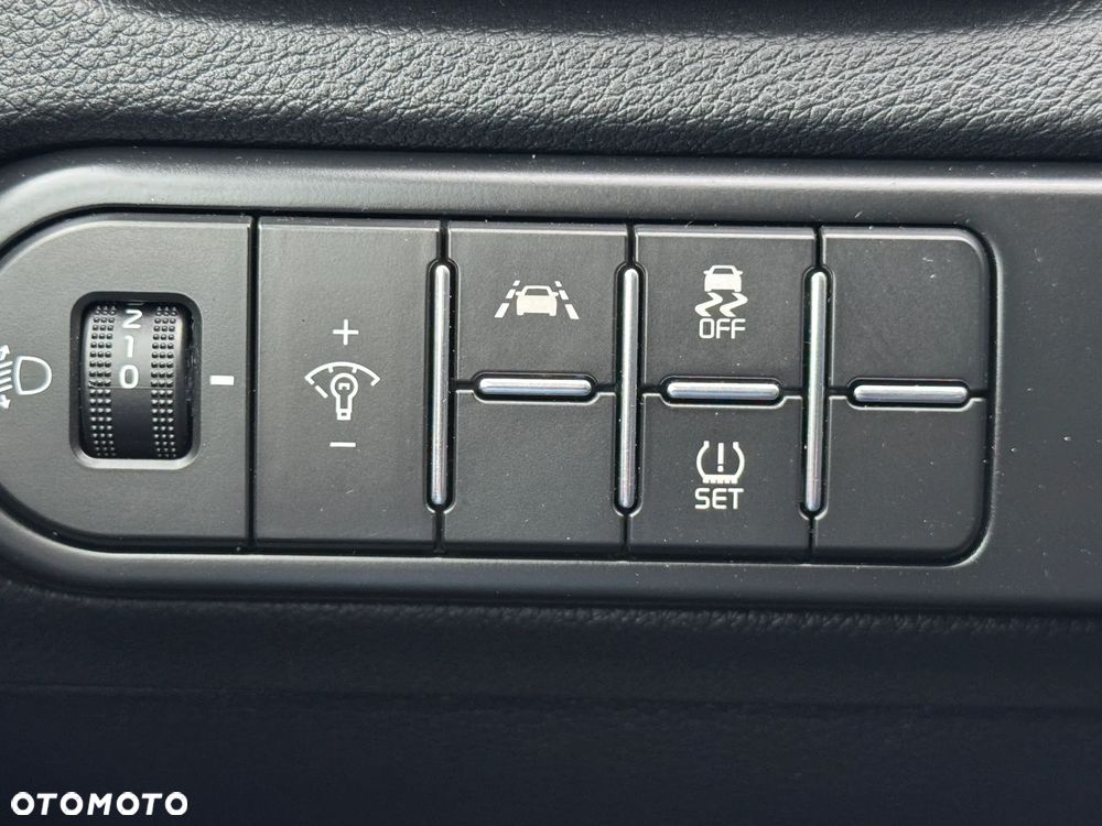 Kia Ceed - 23