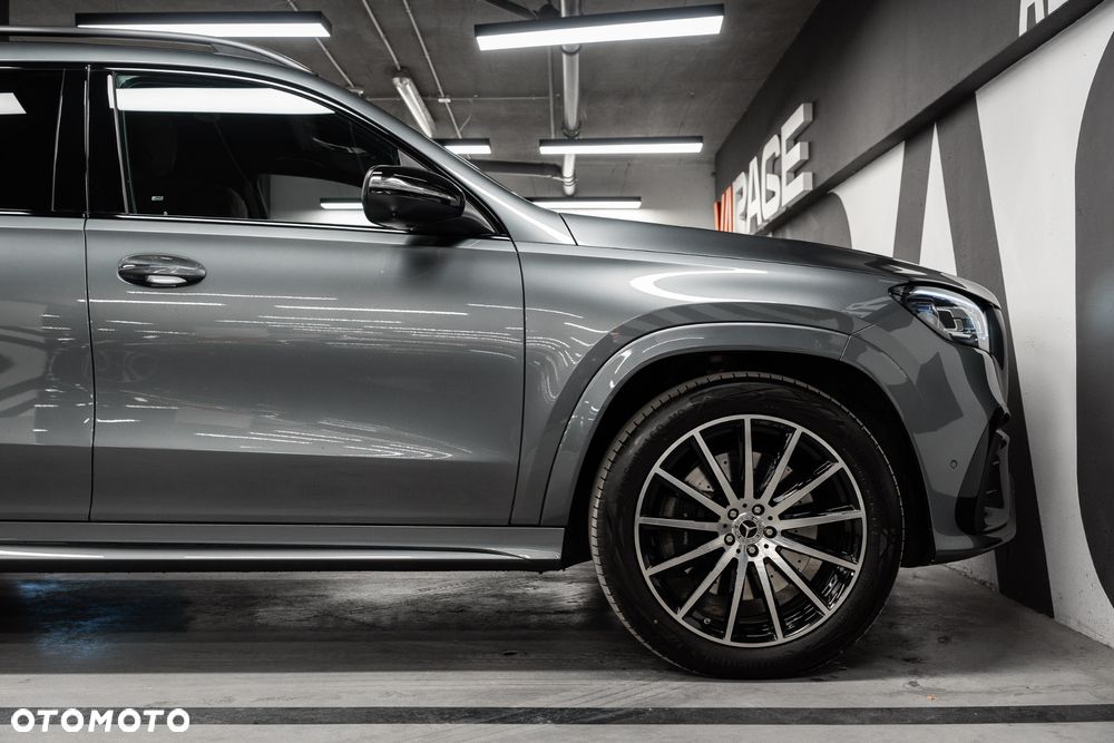 Mercedes-Benz GLS - 13