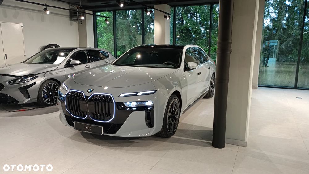 BMW Seria 7 - 1