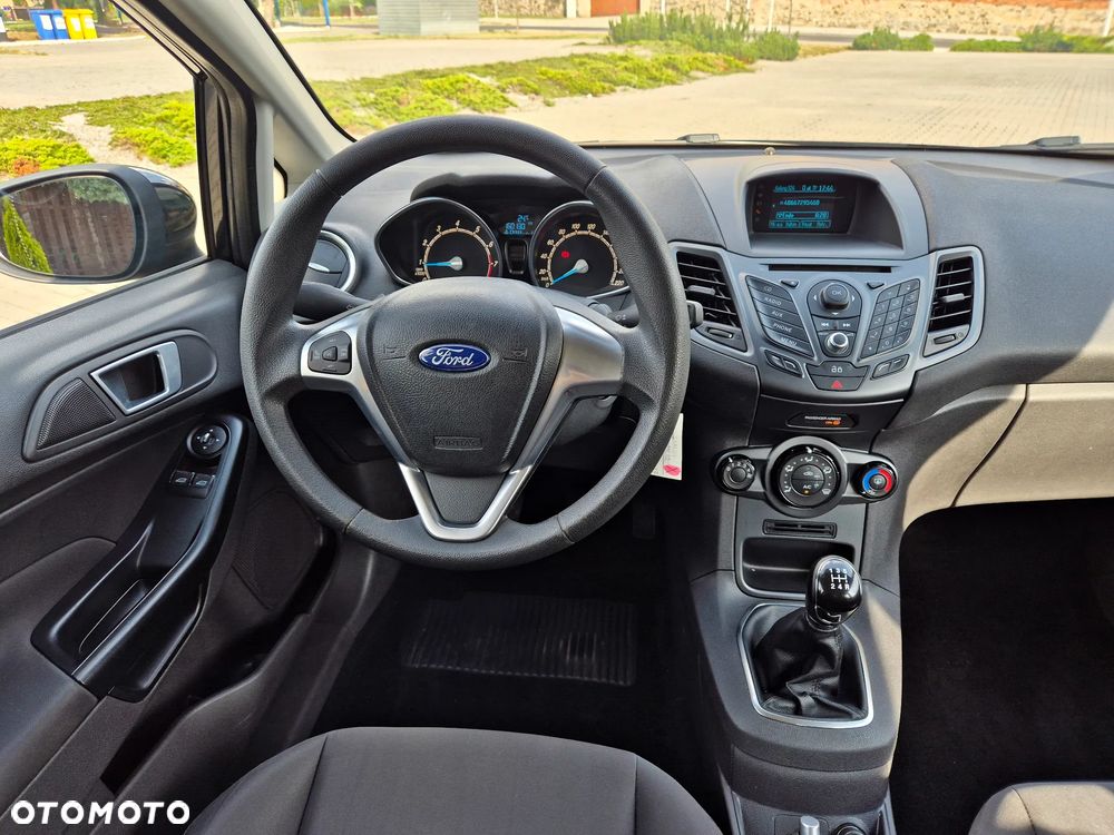 Ford Fiesta 1.25 Champions Edition - 15