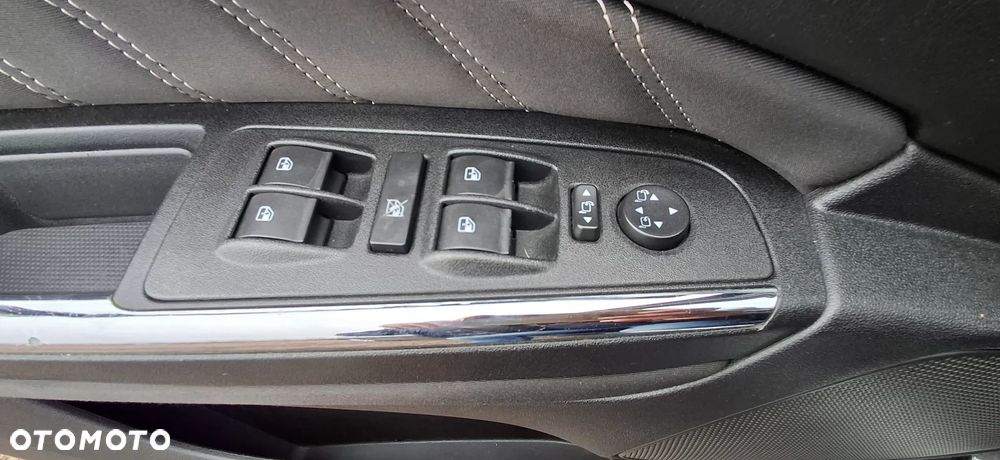 Lancia Delta 1.4 T-Jet 16v Oro - 17