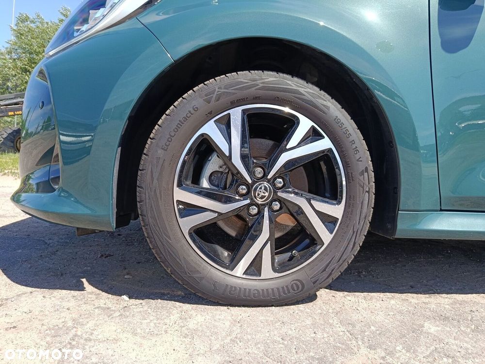 Toyota Yaris Hybrid 1.5 Style - 16