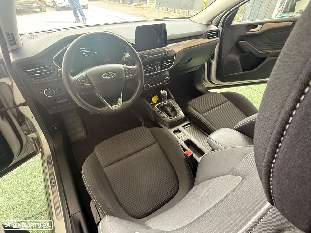 Ford Focus SW 1.5 TDCi EcoBlue Titanium - 18