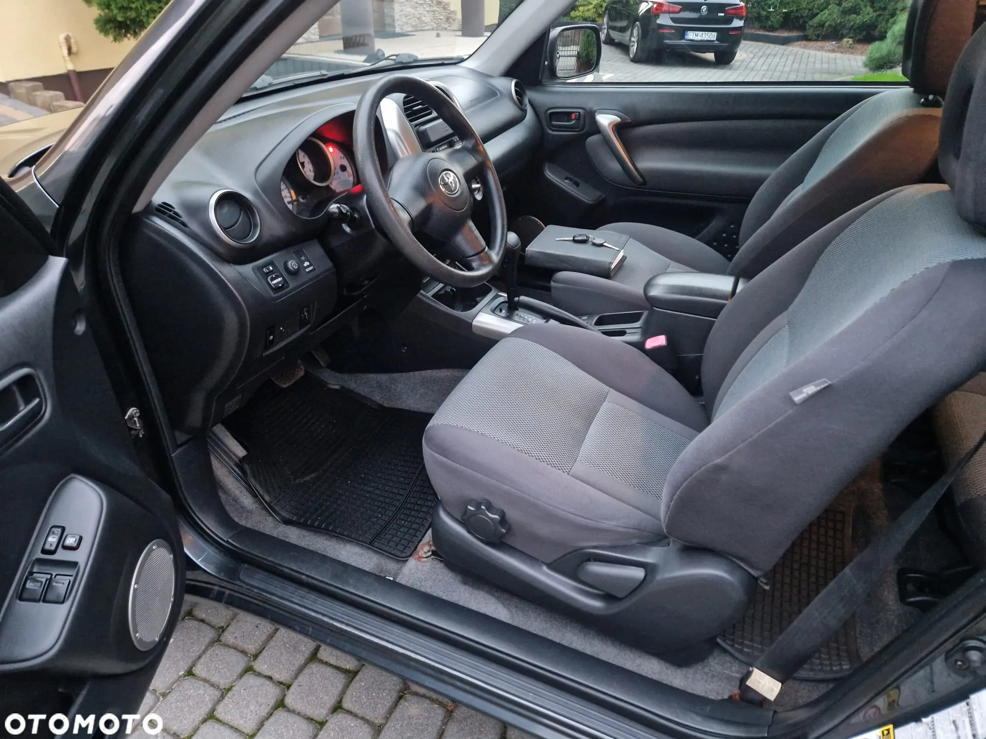 Toyota RAV4 2.0 VVT-i Sol - 7