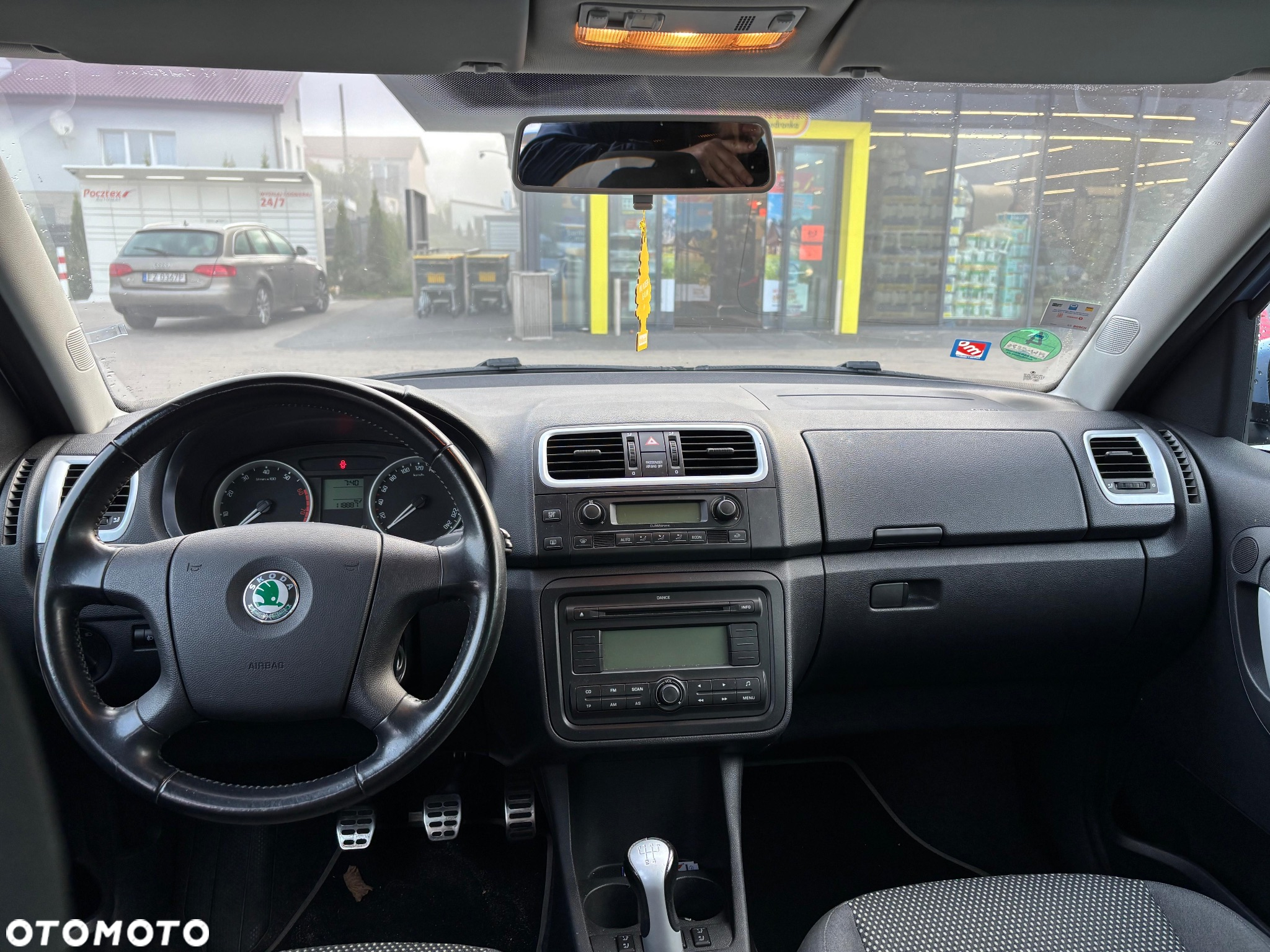 Skoda Roomster 1.6 16V Scout - 6
