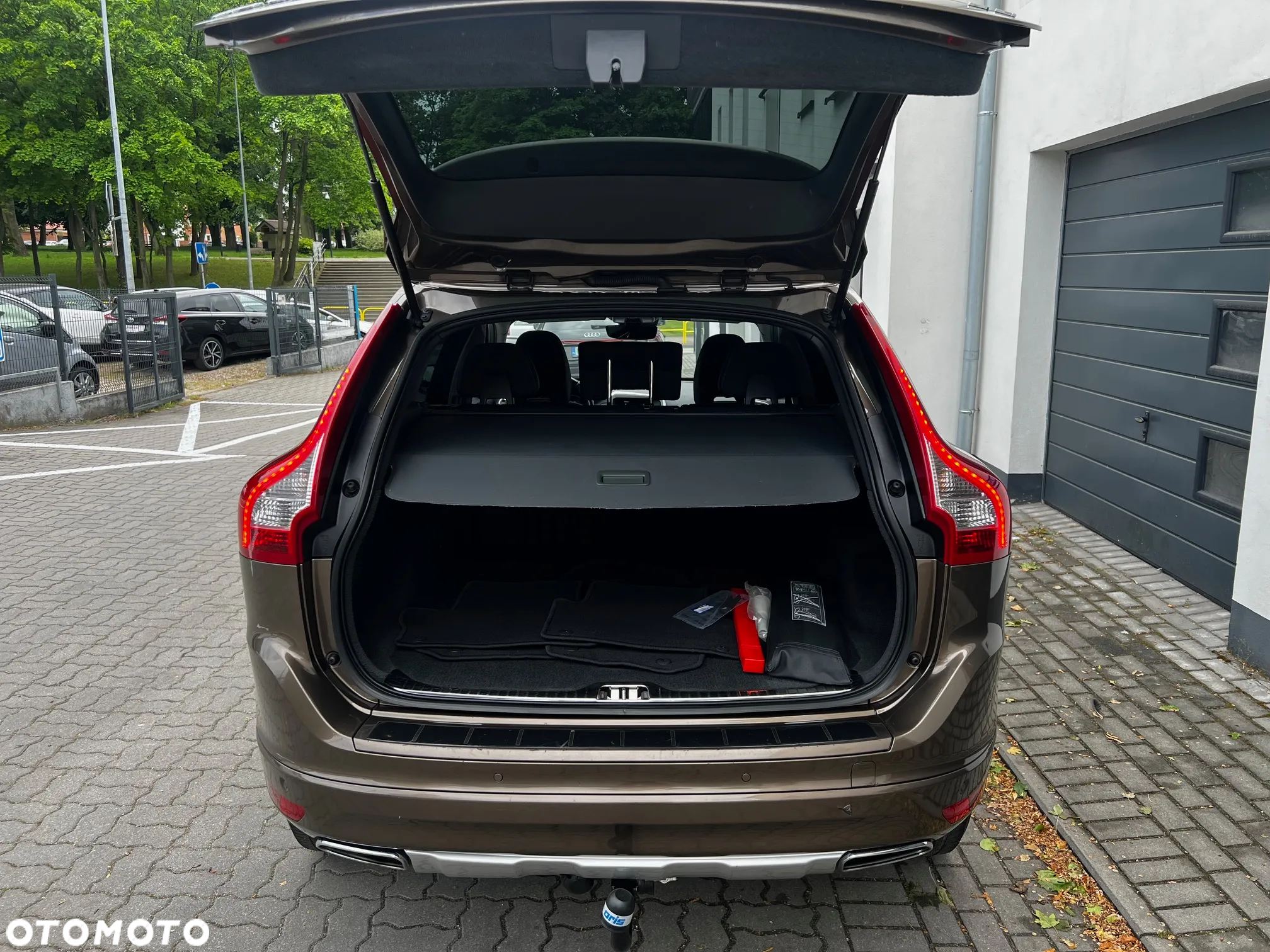 Volvo XC 60 D4 Geartronic Momentum - 12
