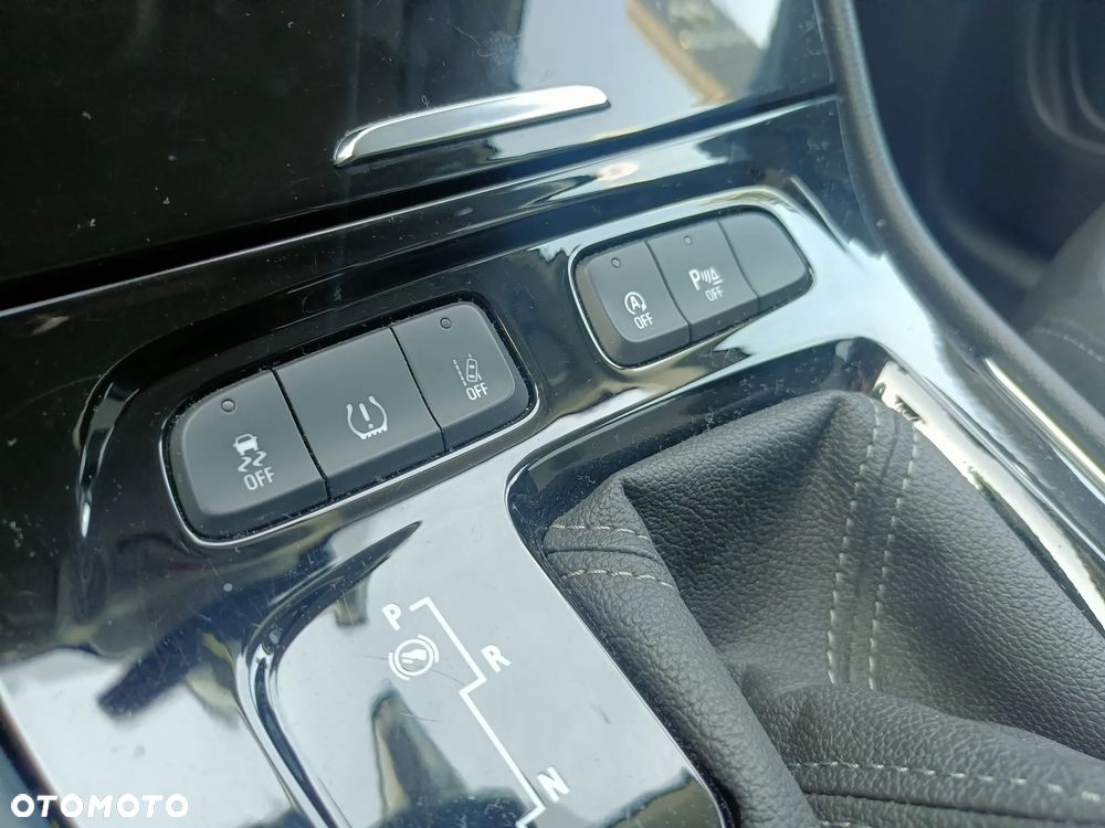 Opel Grandland X 1.2 T GPF Design Line S&S - 19