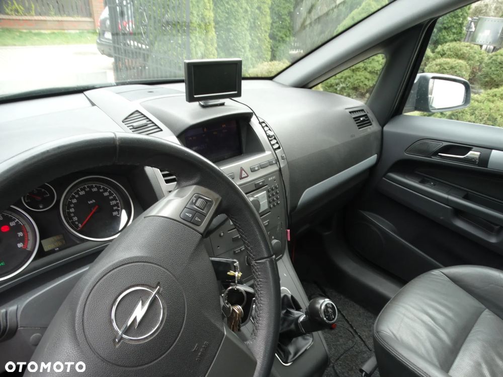 Opel Zafira 1.8 Cosmo - 13