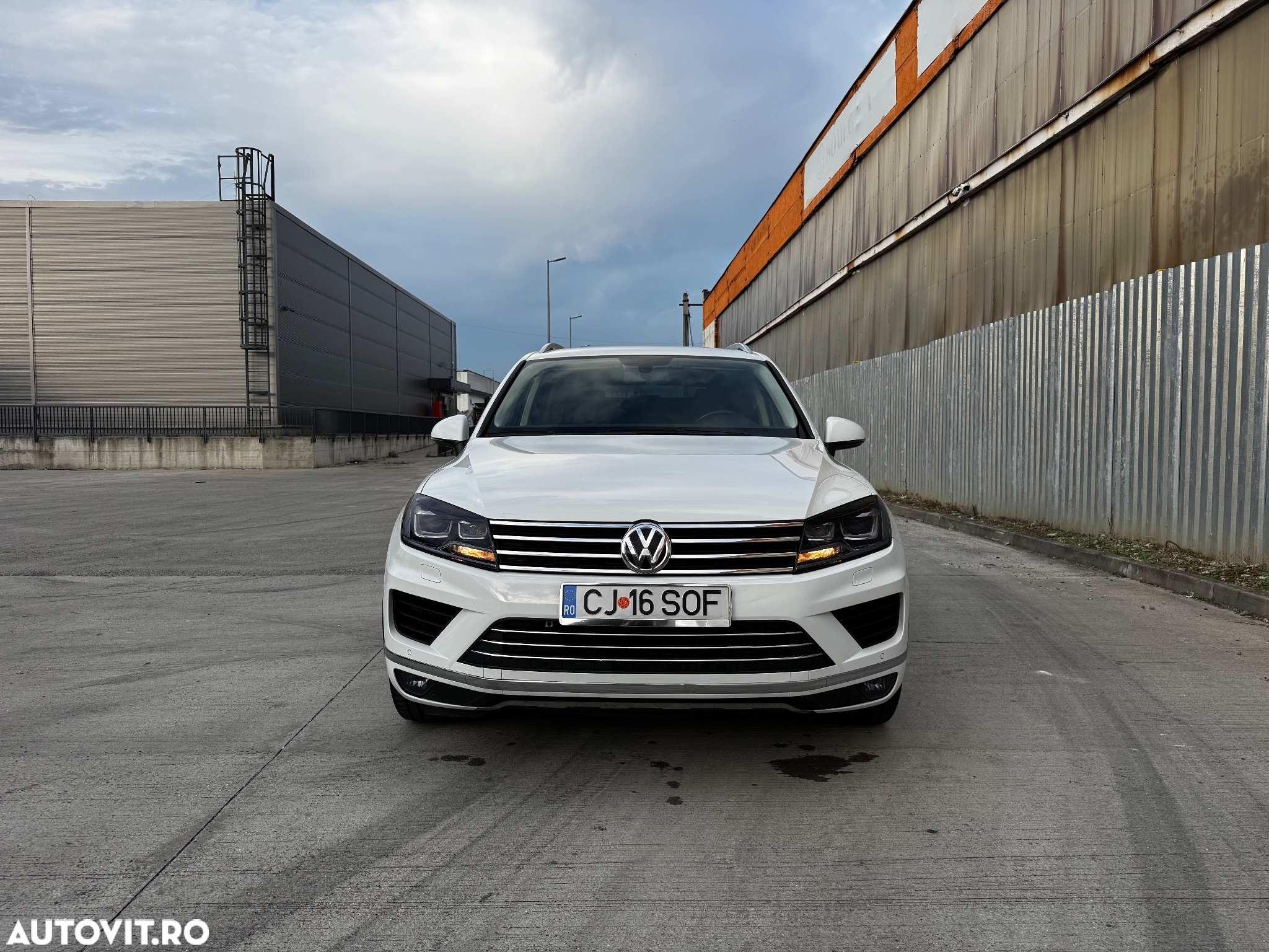 Volkswagen Touareg 3.0 V6 TDI BMT - 10