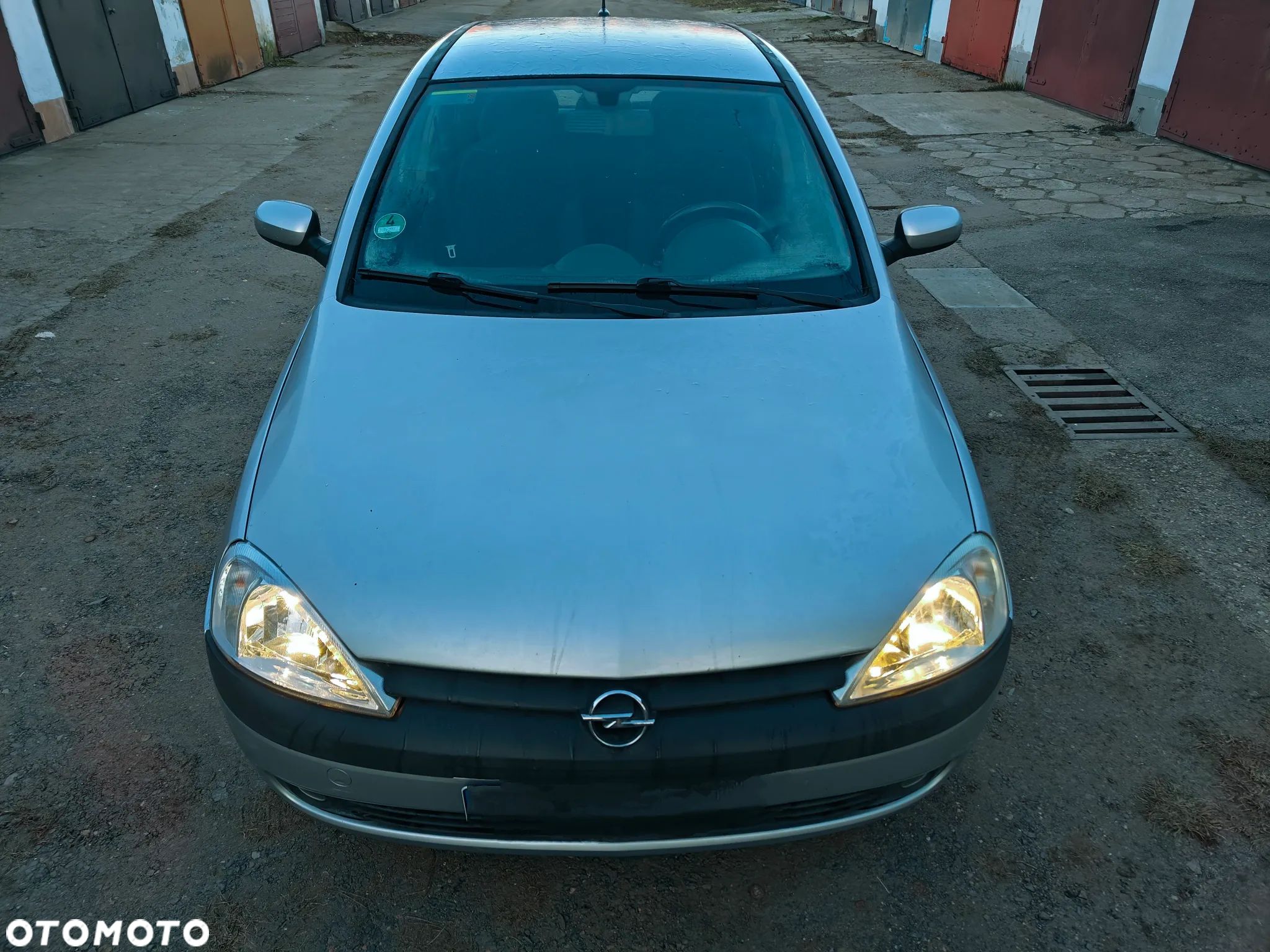 Opel Corsa 1.2 16V Elegance Easytronic - 1