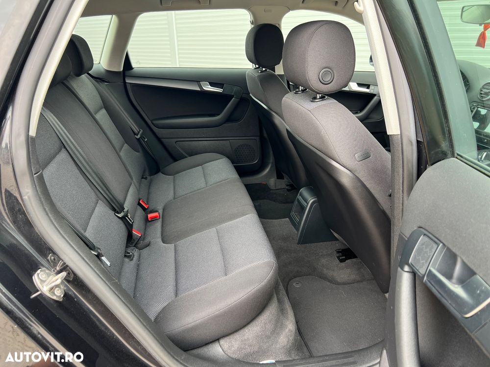 Audi A3 1.4 TFSI Sportback Ambiente - 11