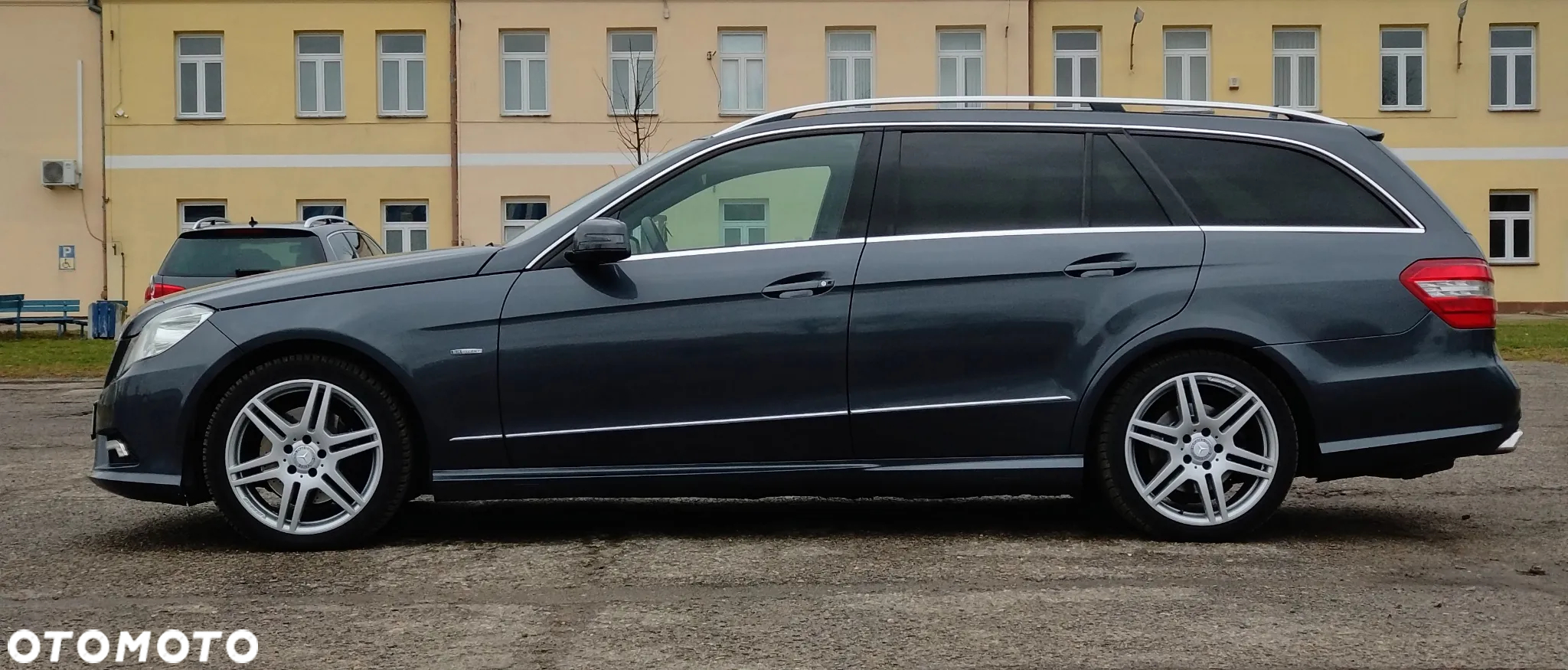 Mercedes-Benz Klasa E - 8