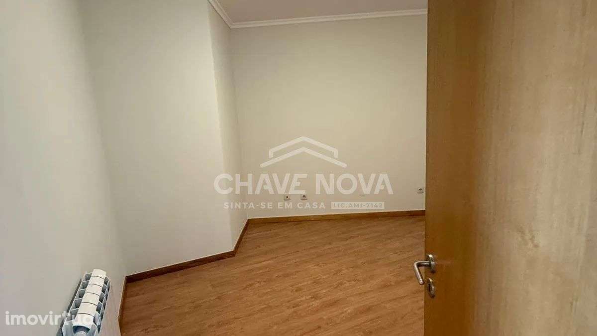 T2+1 situado junto a Santo Ovídio SD/04621/CO - Grande imagem: 4/12