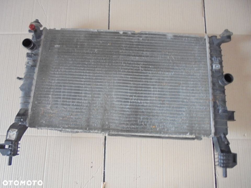 CHLODNICA WODY MERIVA A 1.7 CDTI - 3
