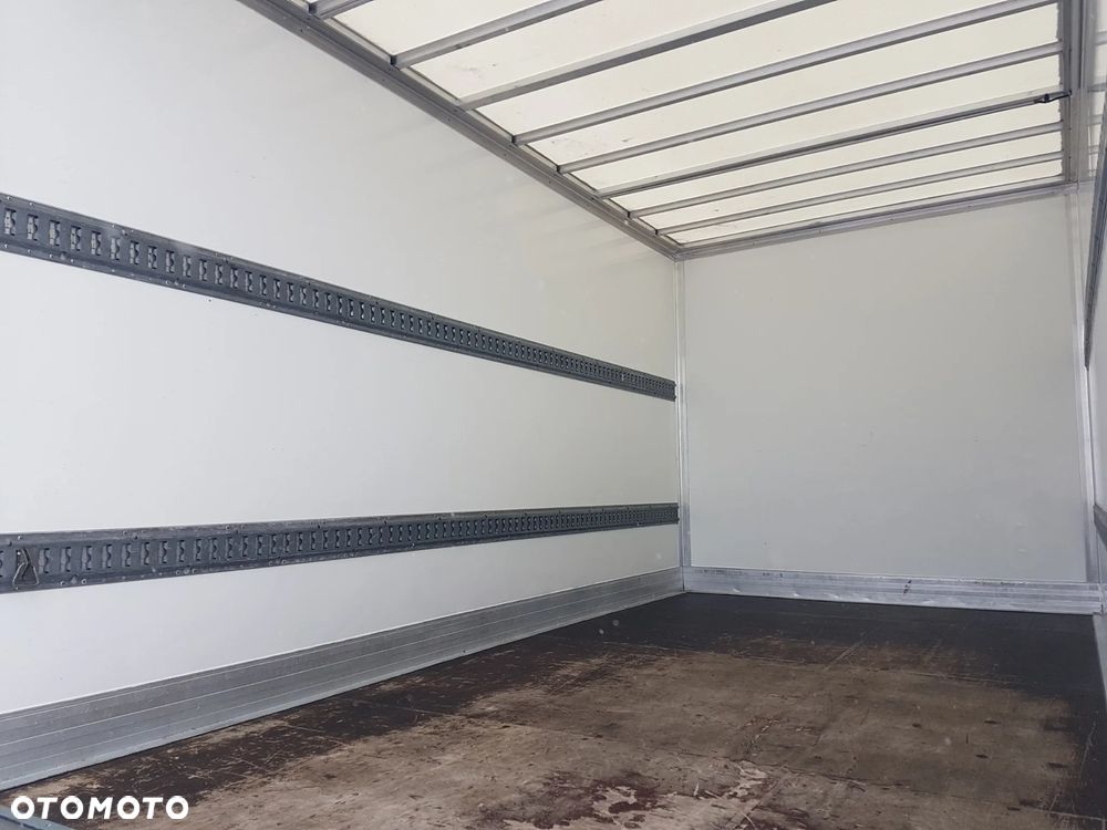 Renault MASTER KONTENER 8EP 4,22x2,23x2,23 KLIMA MANUAL KRAJOWY 6-BIEGÓW - 19
