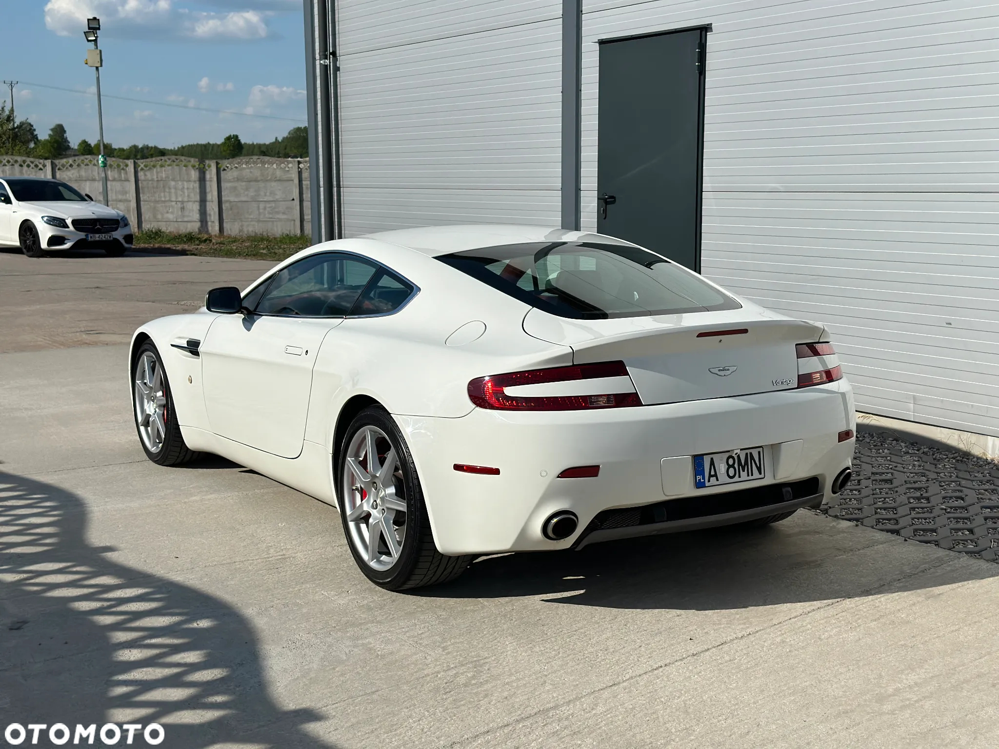 Aston Martin V8 Vantage Sportshift - 7
