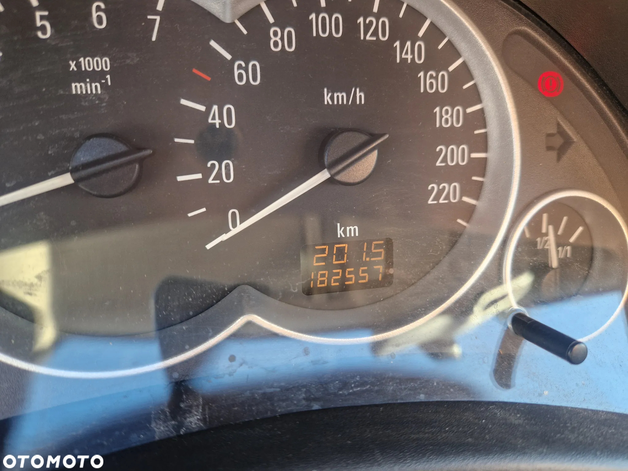 Opel Corsa 1.2 16V - 9
