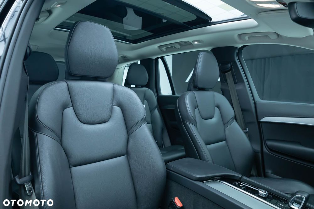 Volvo XC 90 T8 AWD Plug-In Hybrid Ultimate Bright 7os - 36