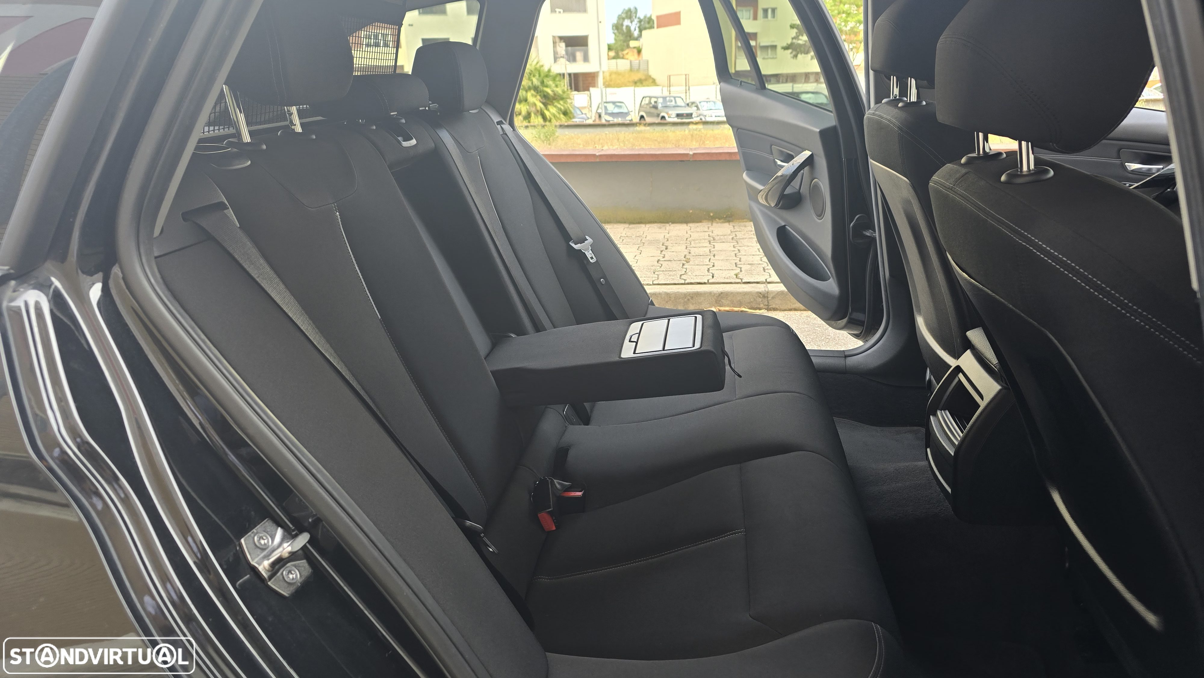 BMW 318 d Touring Line Sport - 21