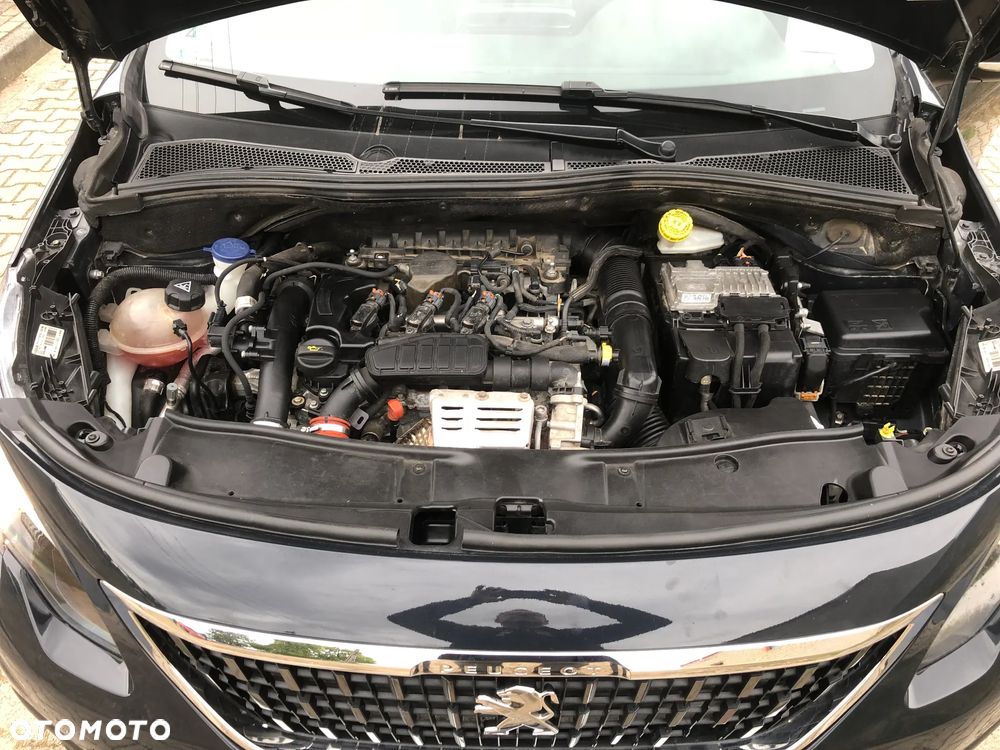 Peugeot 2008 1.2 Pure Tech Allure S&S EAT6 - 14
