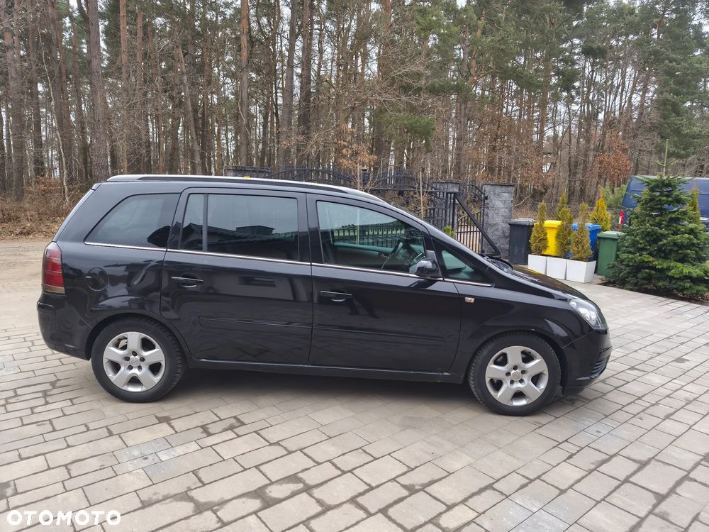 Opel Zafira - 4