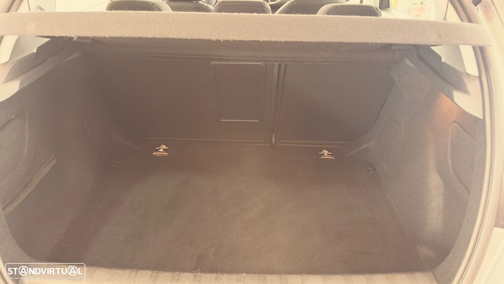 Peugeot 308 1.2 PureTech Active Pack - 17