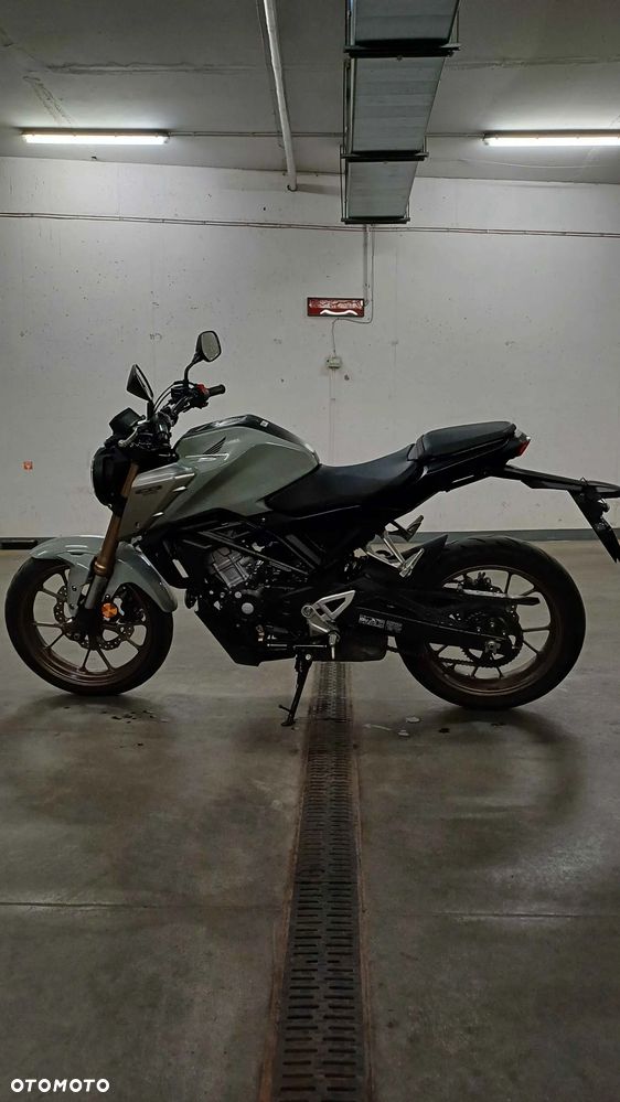 Honda CB - 9