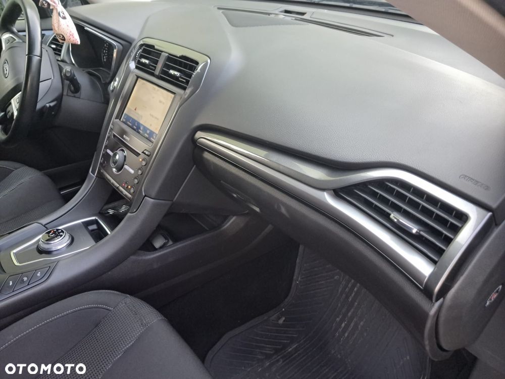 Ford Mondeo 2.0 EcoBlue Titanium - 30