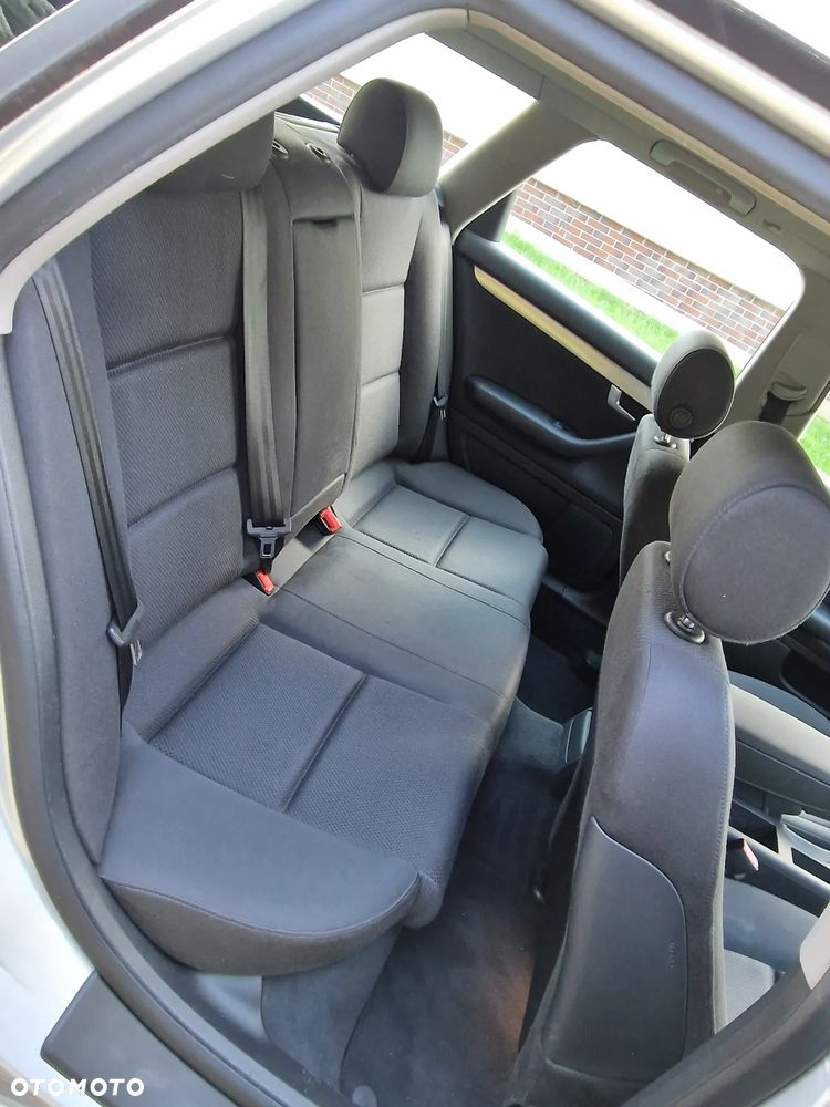 Audi A4 Avant 1.9 TDI - 16