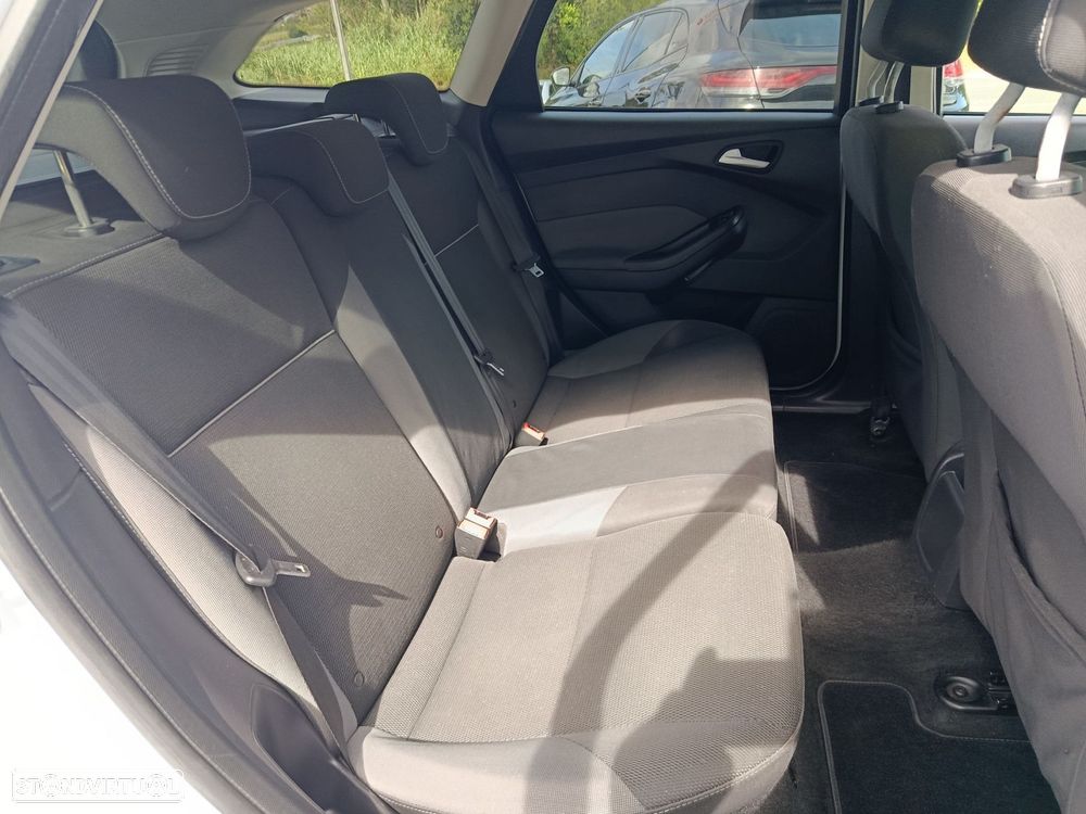 Ford Focus SW 1.6 TDCi Titanium - 31