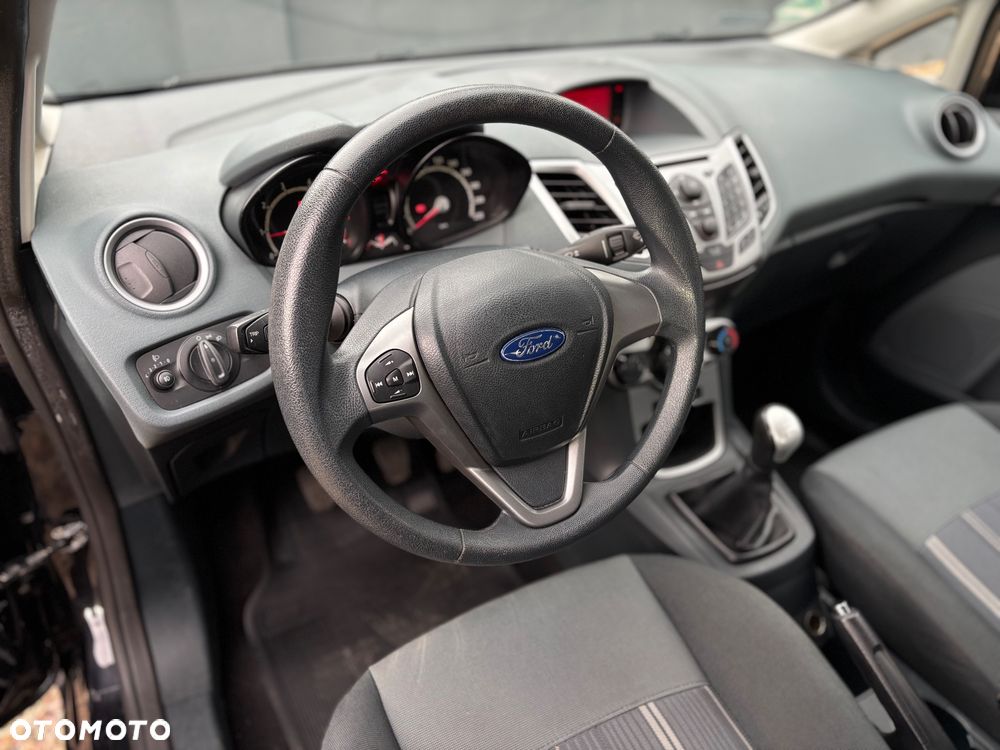 Ford Fiesta 1.25 Celebration - 15