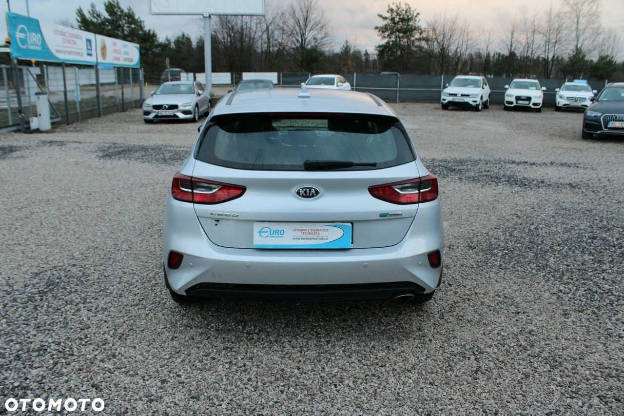 Kia Ceed - 7