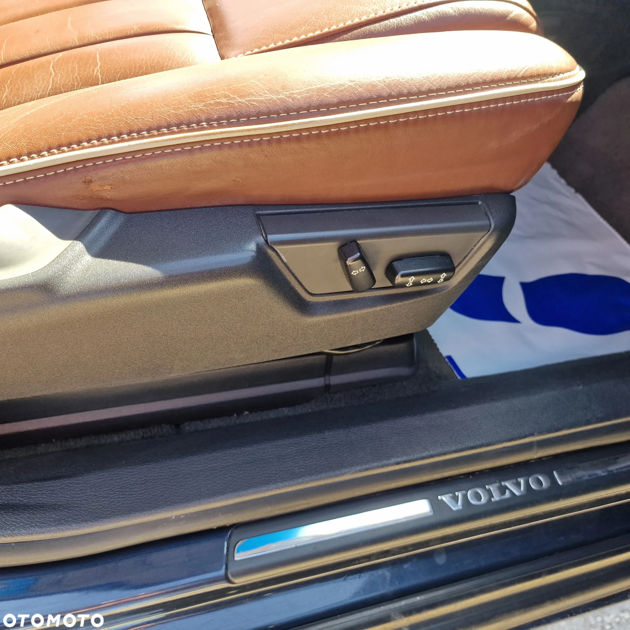 Volvo XC 90 D5 AWD Executive - 28